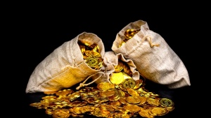 Um saco de moedas de ouro.