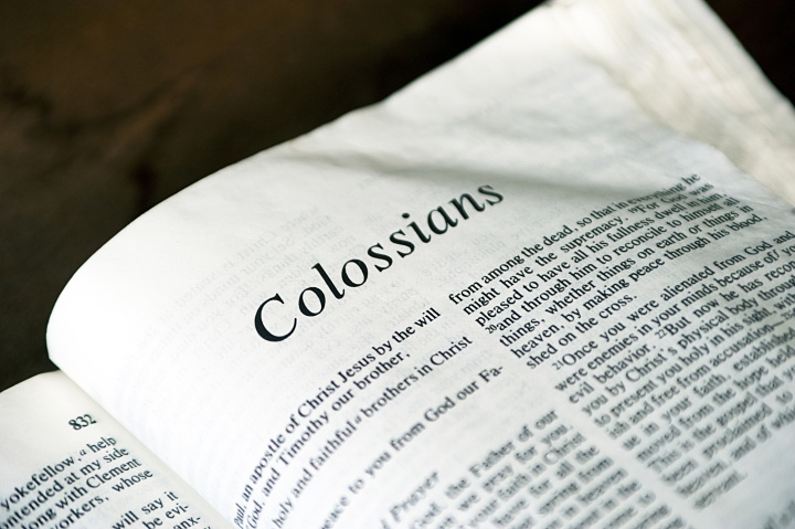 Colossenses 2:16 Mostra os Cristãos Gentios Guardarem os Dias Santos
