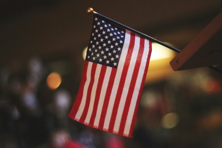 Uma bandeira dos Estados Unidos.