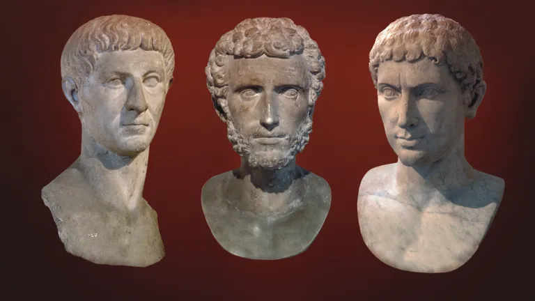 Esses bustos dos cidadãos romanos mostram os penteados típicos do Império Romano no primeiro século. Incidentes nos evangelhos mostram que Jesus se parecia com qualquer homem comum e normal de seus dias. Bustos de cidadãos romanos.