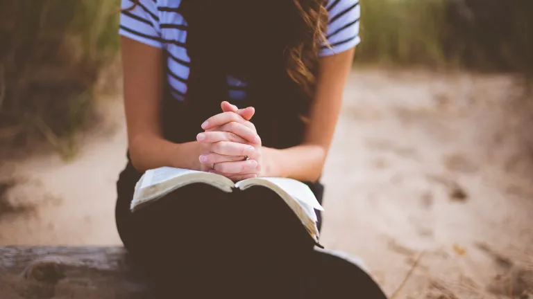 O Que É Verdadeira Adoração a Deus? O Que É Verdadeira Adoração a Deus?