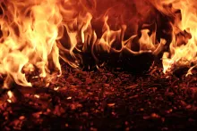 Um fogo quente.
