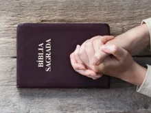 Hands on bible