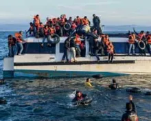 Syrians and Iraq refugees on boat